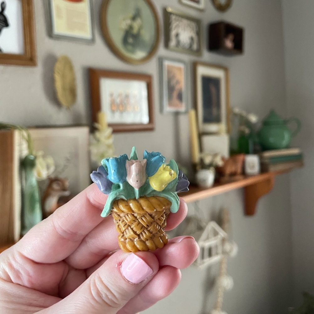 Basket of Tulips Plastic Brooch